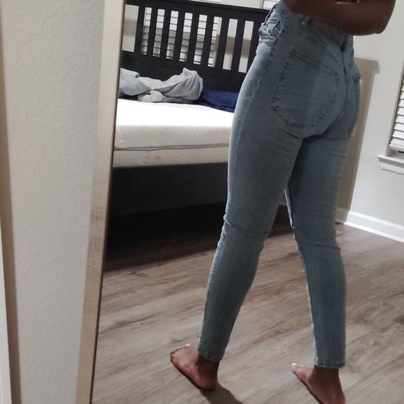 Zara sculpted trf high waisted jeans - Picture 2 of 5